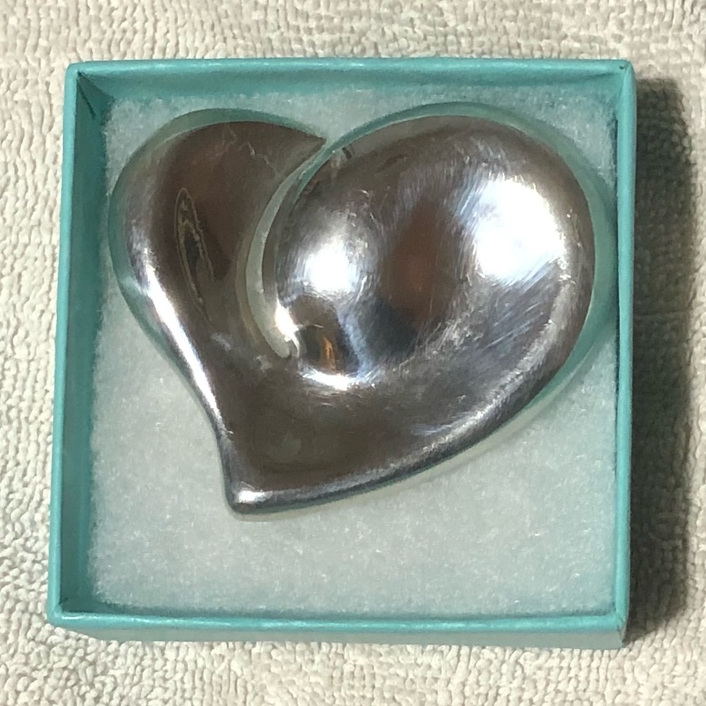 Tiffany & Co. Sterling Silver Vintage 70s Elsa Peretti Heart Belt Buckle W/ box